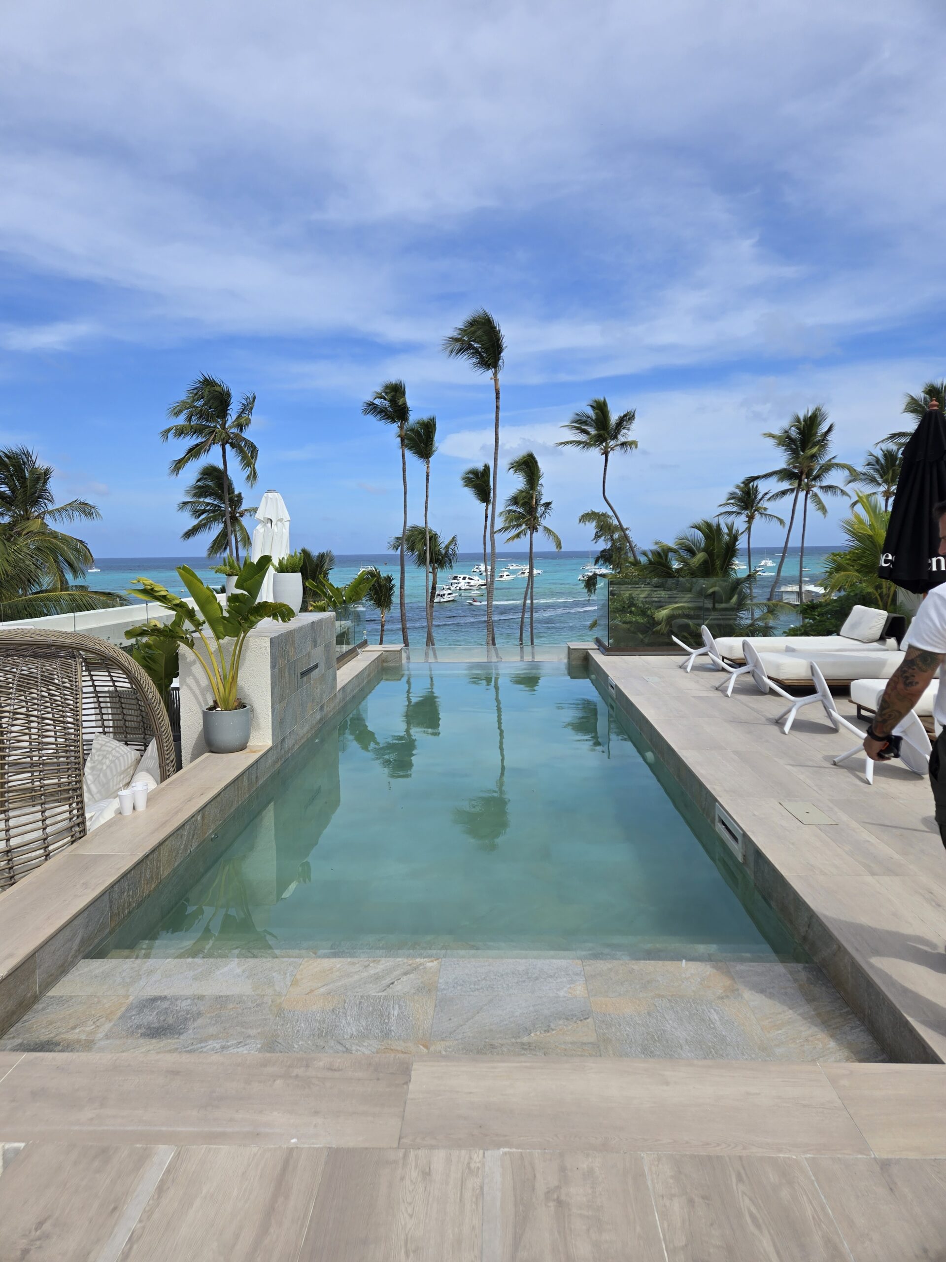 Lazy river gardens